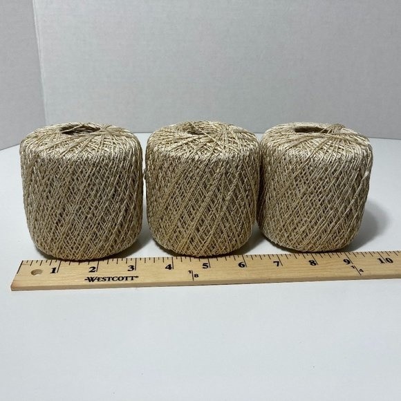 Aunt Lydia's Metallic Crochet Thread Natural/Gold - Picture 1 of 13